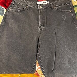 Sonoma Women’s Dark Gray Relaxed Jeans